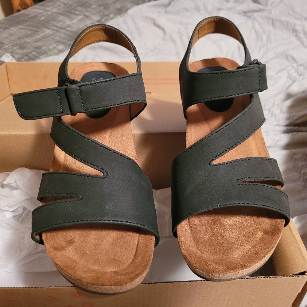 Sofft Elda Black Sandals
